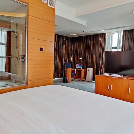 Holiday Inn Express Beijing Huacai By Ihg Pequim Exterior foto