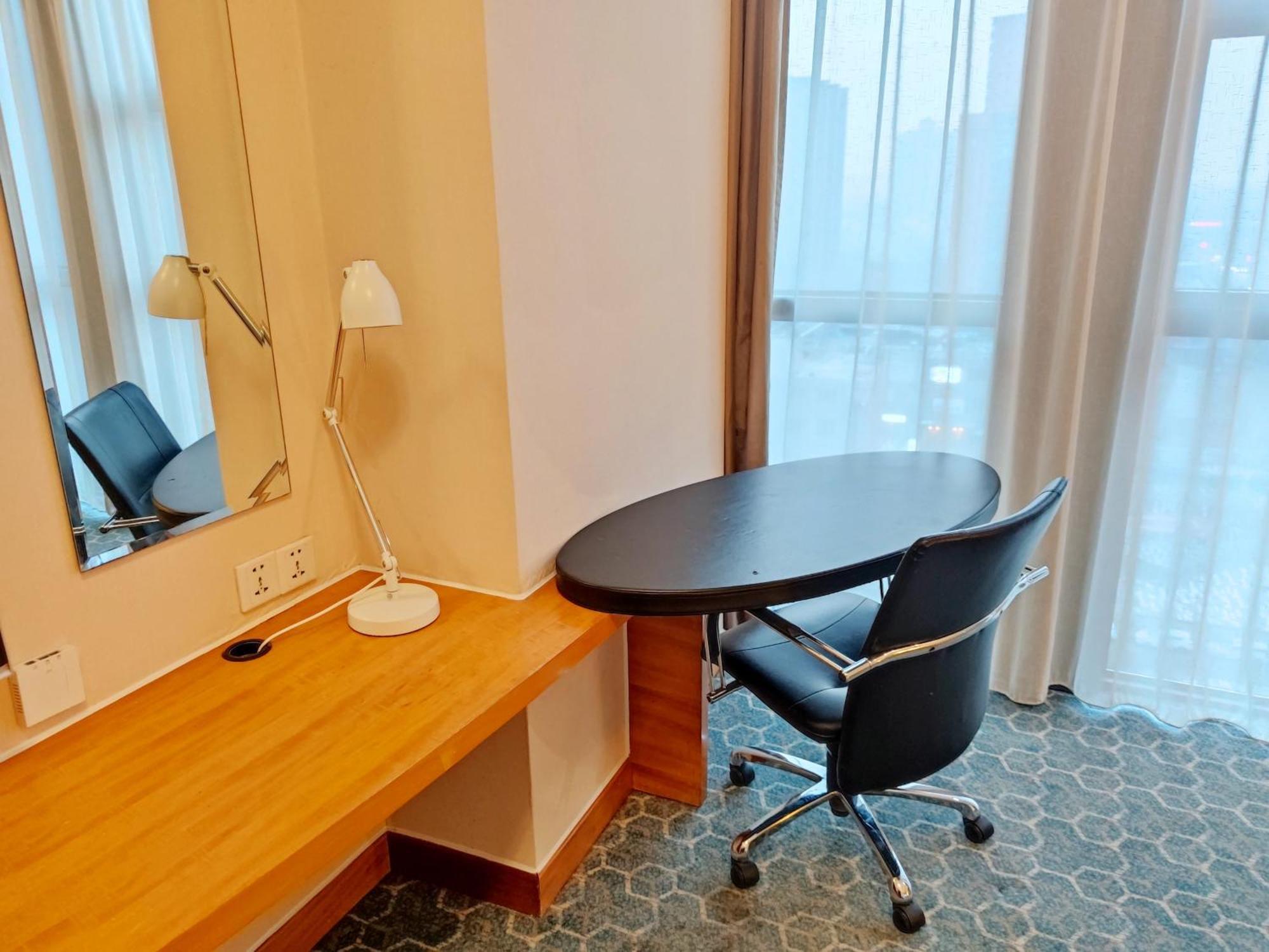 Holiday Inn Express Beijing Huacai By Ihg Pequim Exterior foto
